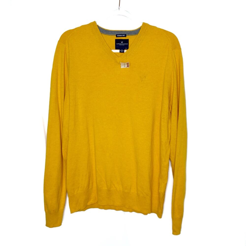 American Eagle Seriously Soft Golden Yellow V-Neck Pullover Sweater Mens Medium